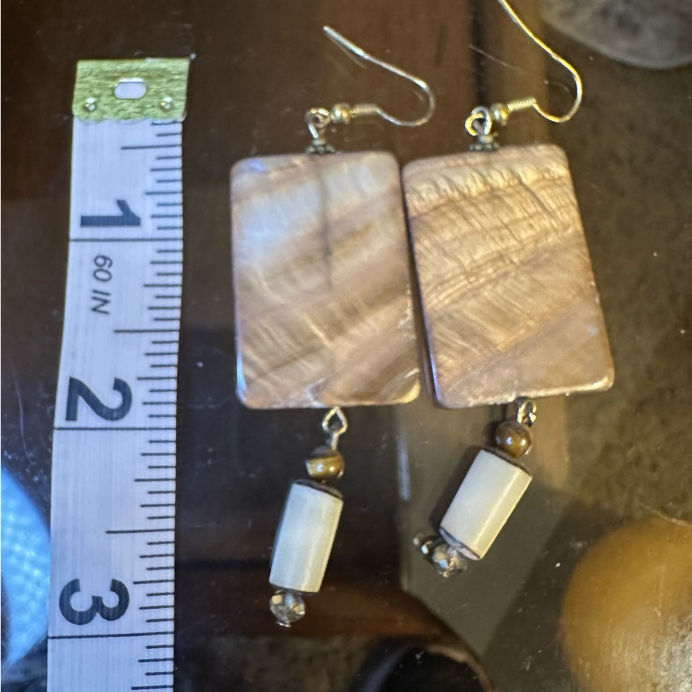 Elegant Gold and Cream Dangle Earrings